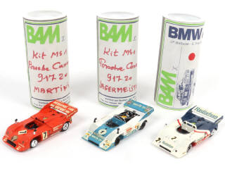 Lot 234 - DIVERS (1)