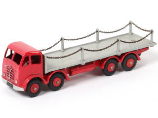 Lot 295 - DINKY TOYS (GB) (1)