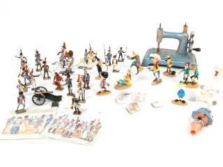 Lot 19 - DIVERS (30)