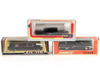 Lot 151 - DIVERS (URSS) (3)