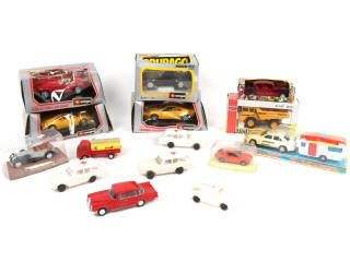 Lot 177 - DIVERS (15)