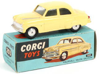 Lot 230 - CORGI TOYS (GB) (1)