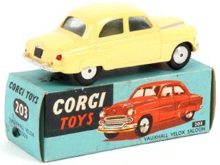 Lot 230 - CORGI TOYS (GB) (1)