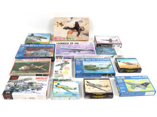 Lot 52 - DIVERS (14)