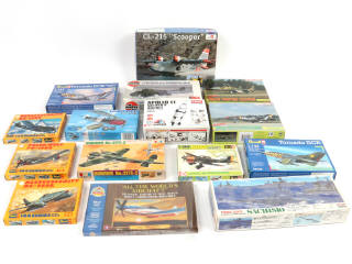Lot 53 - DIVERS (15)
