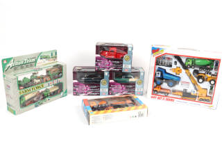 Lot 203 - MOTOR MAX (6)