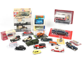 Lot 183 - DIVERS (15)