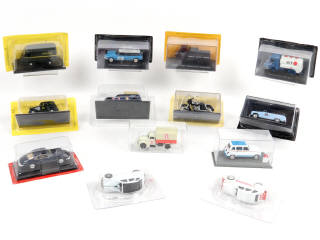 Lot 153 - DIVERS (13)