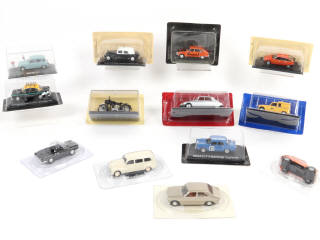 Lot 156 - DIVERS (13)