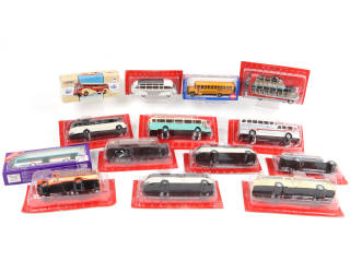 Lot 176 - DIVERS (14)