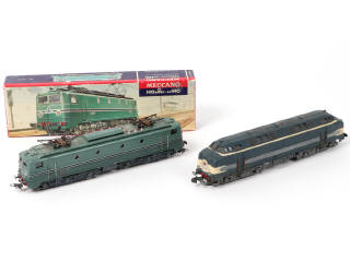 Lot 111 - HORNBY 'HO' (2)