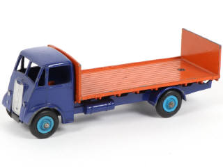 Lot 342 - DINKY TOYS (GB) (1)