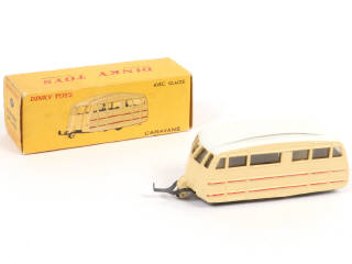 Lot 388 - DINKY TOYS (FRANCE) (1)