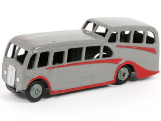 Lot 335 - DINKY TOYS (GB) (1)