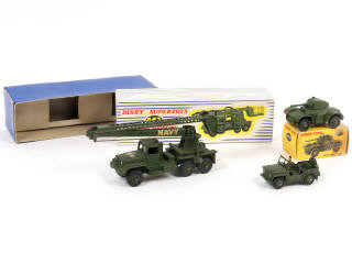 Lot 356 - DINKY TOYS (GB) (3)