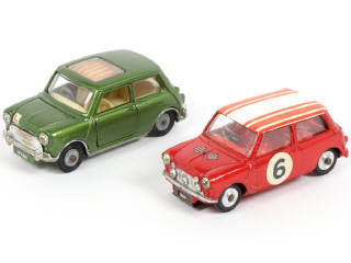 Lot 246 - CORGI TOYS (GB) (2)