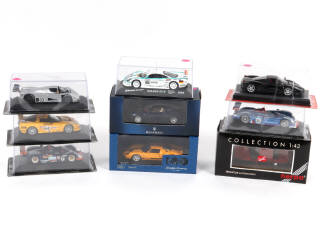 Lot 160 - DIVERS (9)