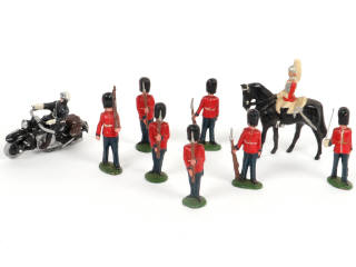 Lot 22 - DIVERS (9)