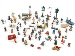 Lot 27 - DIVERS (30)