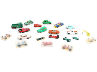 Lot 199 - DIVERS (20)