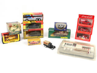 Lot 174 - DIVERS (13)