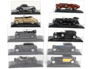 Lot 163 - DIVERS (10)