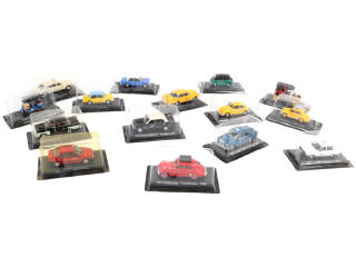 Lot 184 - DIVERS (15)