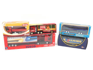 Lot 142 - DIVERS (4)