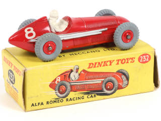 Lot 420 - DINKY TOYS (GB) (1)