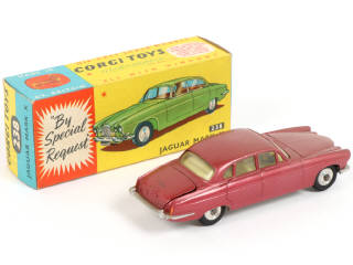 Lot 210 - CORGI TOYS (GB) (1)