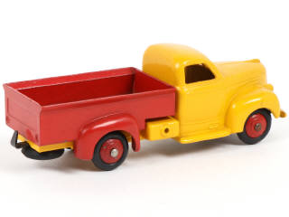 Lot 381 - DINKY TOYS (FRANCE) (1)