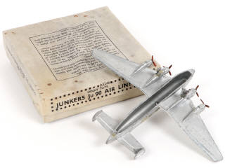 Lot 454 - DINKY TOYS (GB) (1)