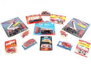 Lot 135 - DIVERS (13)