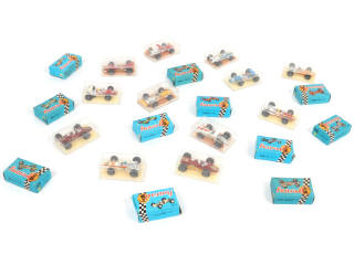 Lot 153 - DIVERS (20)