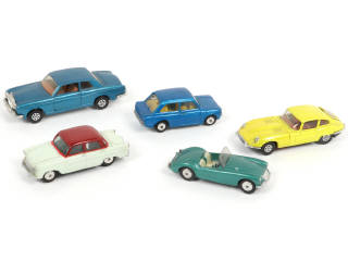 Lot 232 - CORGI TOYS (GB) (5)