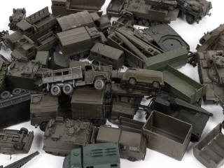 Lot 72 - DIVERS HO (100)