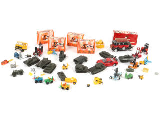 Lot 154 - DIVERS (20)