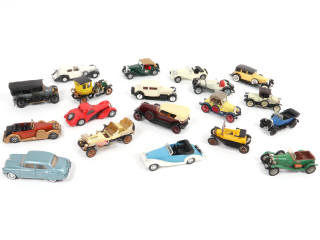 Lot 147 - DIVERS (20)