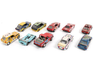 Lot 37 - DIVERS (10)