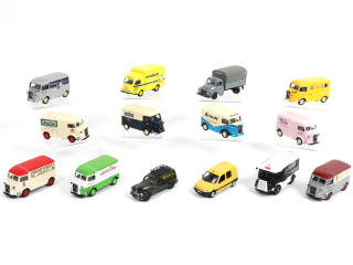 Lot 56 - DIVERS (16)