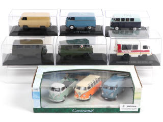 Lot 77 - DIVERS (7)