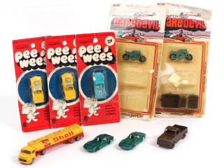 Lot 228 - DIVERS (10)