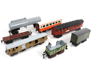 Lot 63 - DIVERS (7)