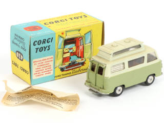 Lot 199 - CORGI TOYS (GB) (1)