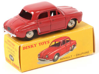 Lot 358 - DINKY TOYS (FRANCE) (1)