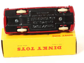 Lot 340 - DINKY TOYS (FRANCE) (1)