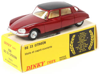 Lot 452 - DINKY TOYS (FRANCE) (1)