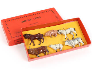 Lot 301 - DINKY TOYS (FRANCE) (1)