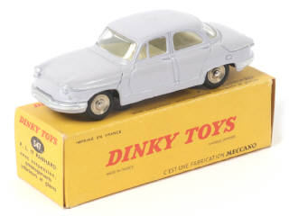 Lot 396 - DINKY TOYS (FRANCE) (1)