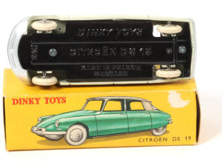 Lot 350 - DINKY TOYS (FRANCE) (1)